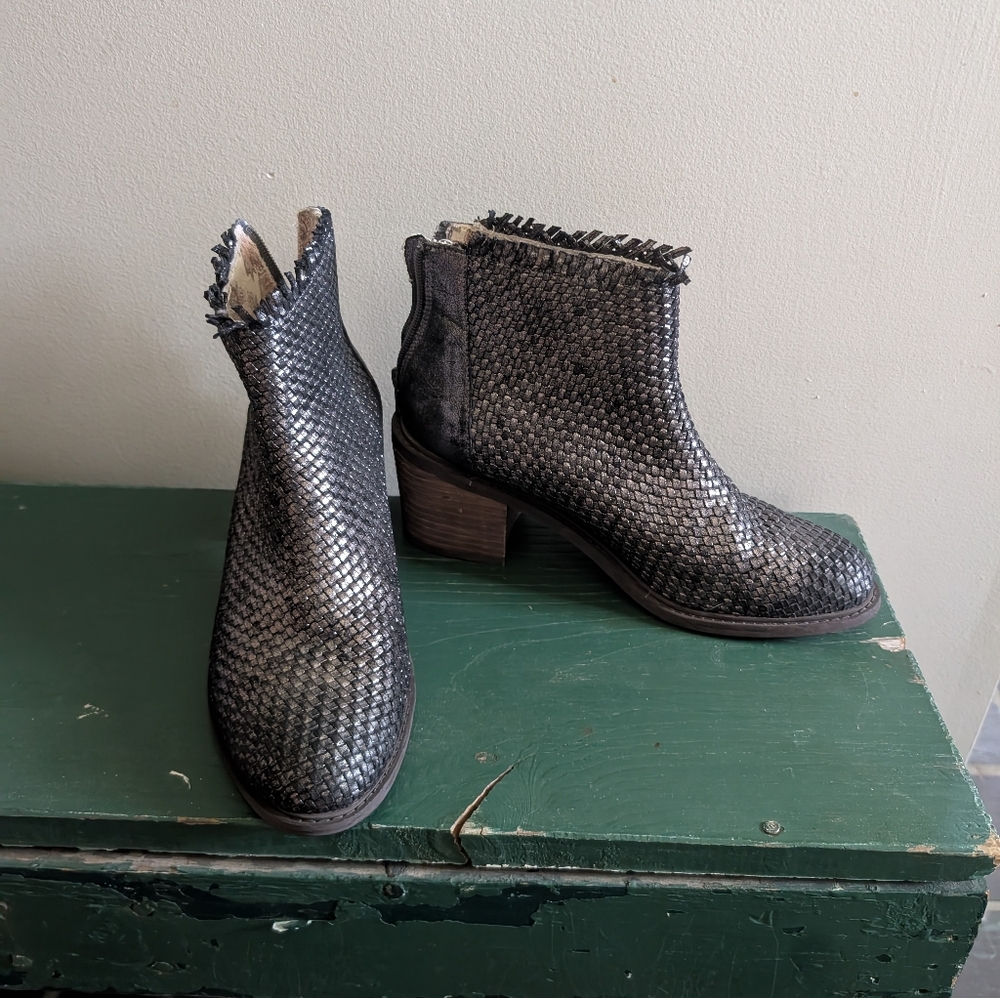 Band Of Gypsies Heeled Booties